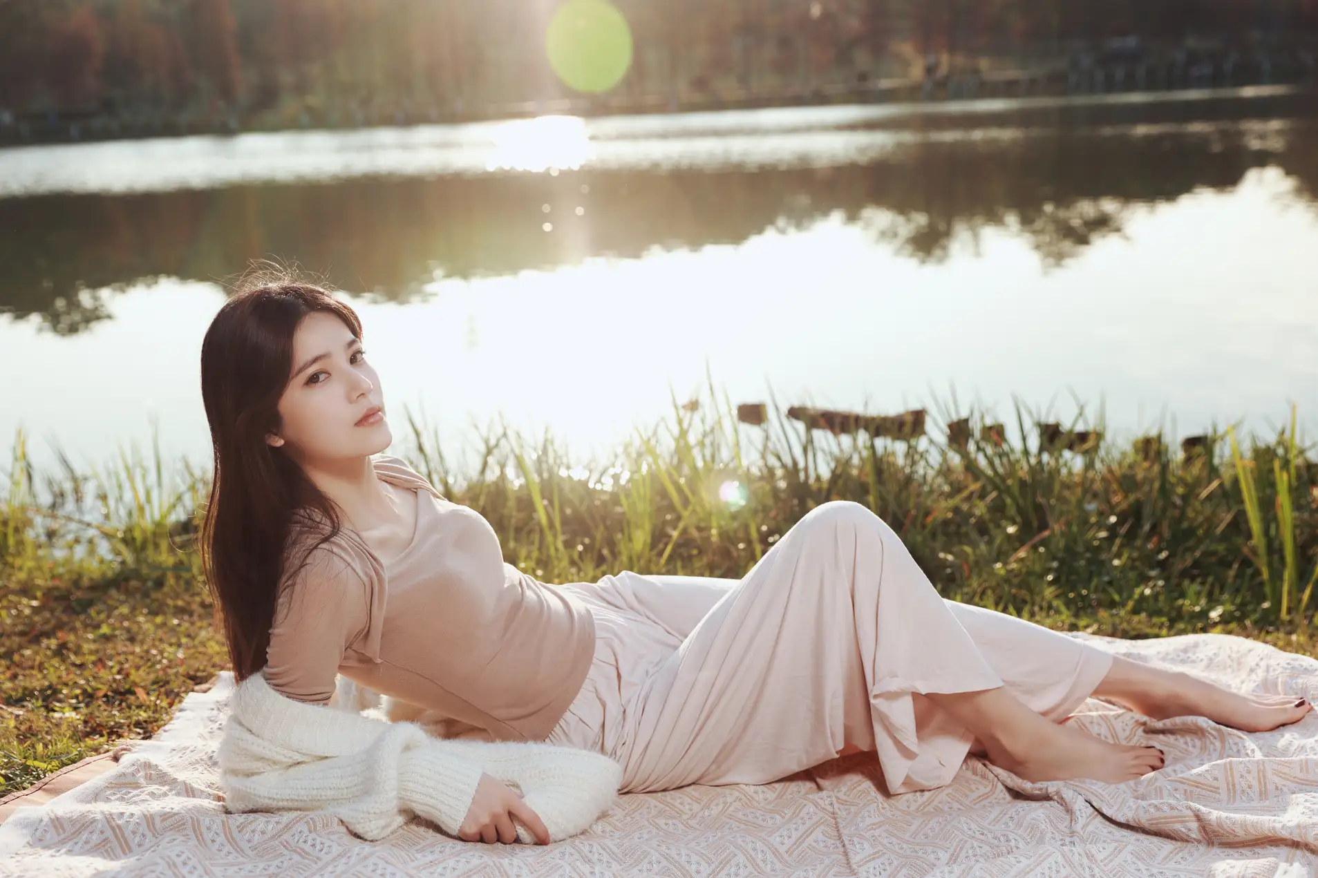 [艺图语] 2022.07.13 Vol.1467 – 温柔的光与你 诗诗#[43P]-3