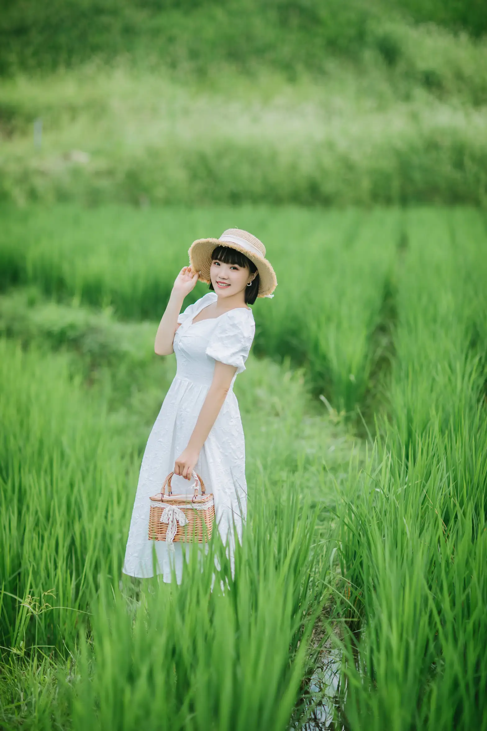 [艺图语] 2022.08.24 Vol.1782 – 夏天的稻田 冬琴#[25P]-19