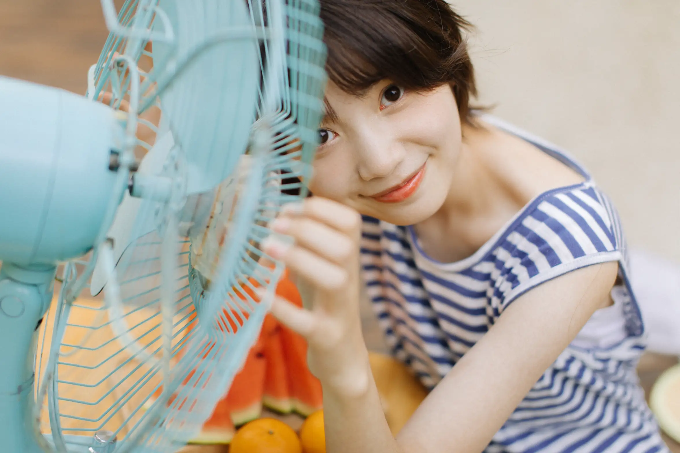 [艺图语] 2022.11.11 Vol.2409 – 捕捉夏天的风 77#[32P]-13