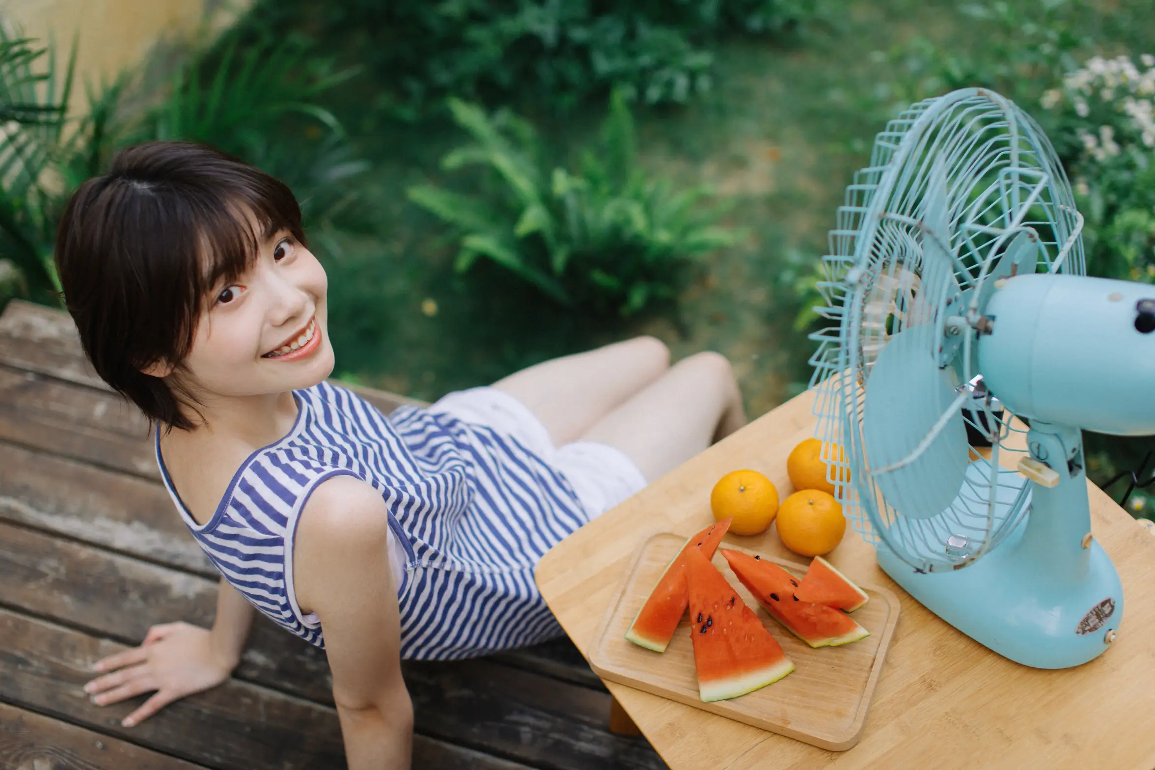 [艺图语] 2022.11.11 Vol.2409 – 捕捉夏天的风 77#[32P]-19