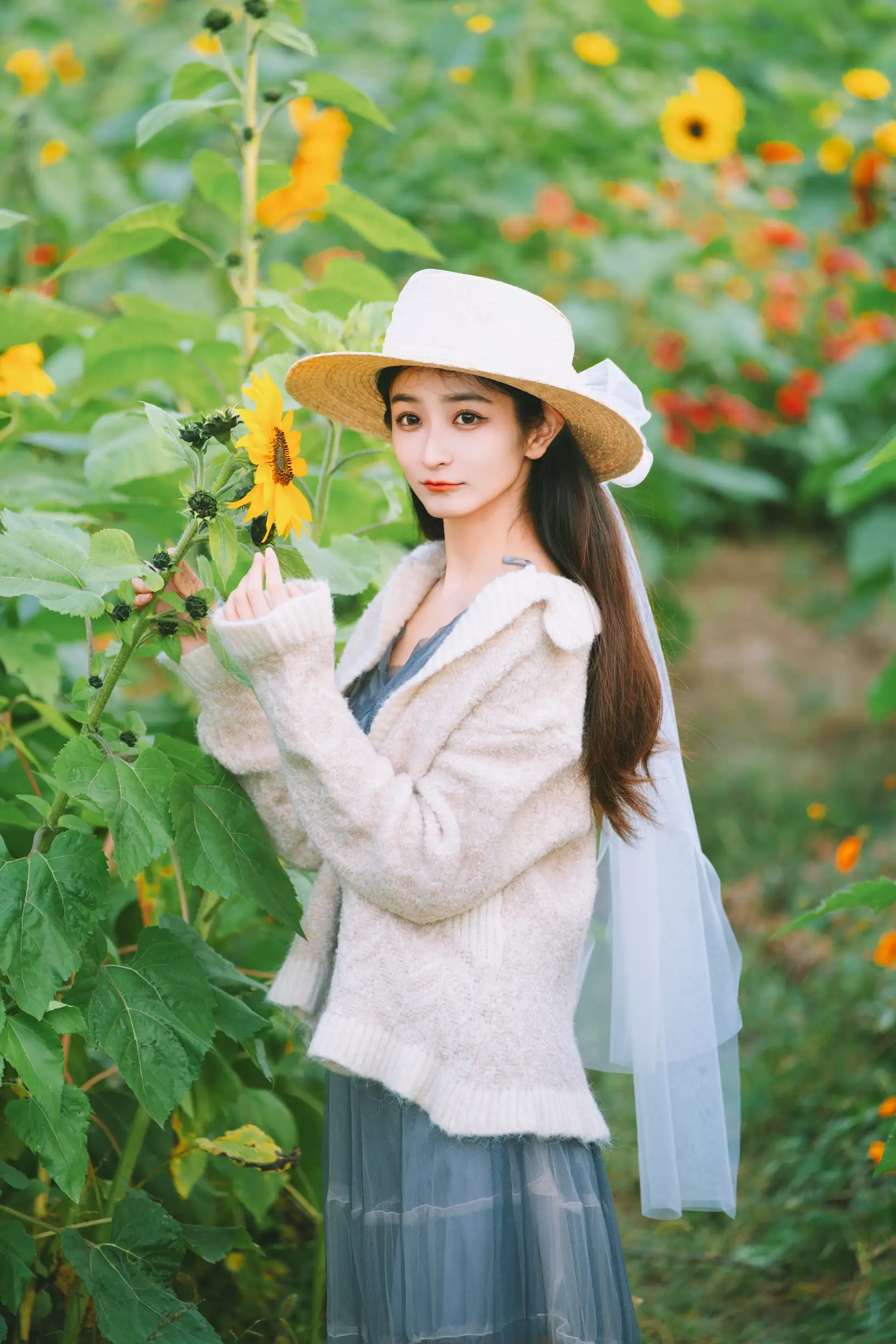 [艺图语] 2022.11.16 Vol.2454 – 向日葵少女 小泽#[23P]-11