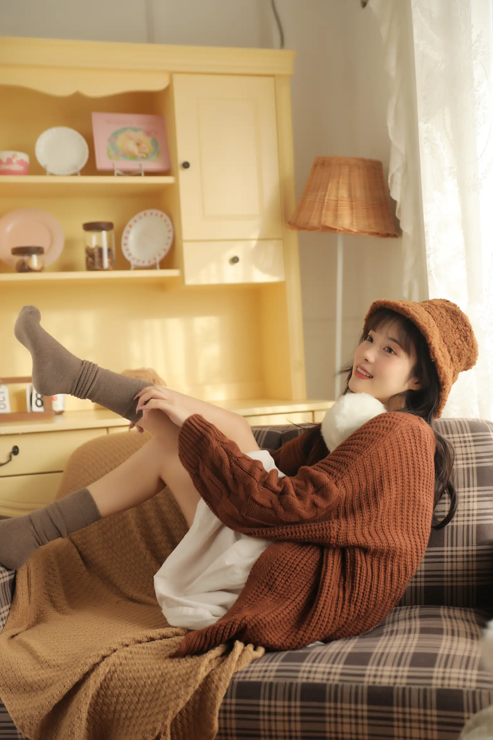[艺图语] 2022.11.24 Vol.2520 榛子拿铁#[32P]-12