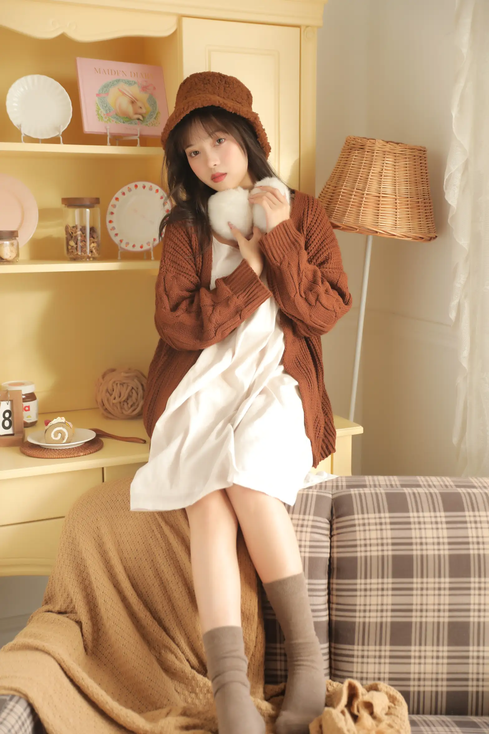 [艺图语] 2022.11.24 Vol.2520 榛子拿铁#[32P]-19